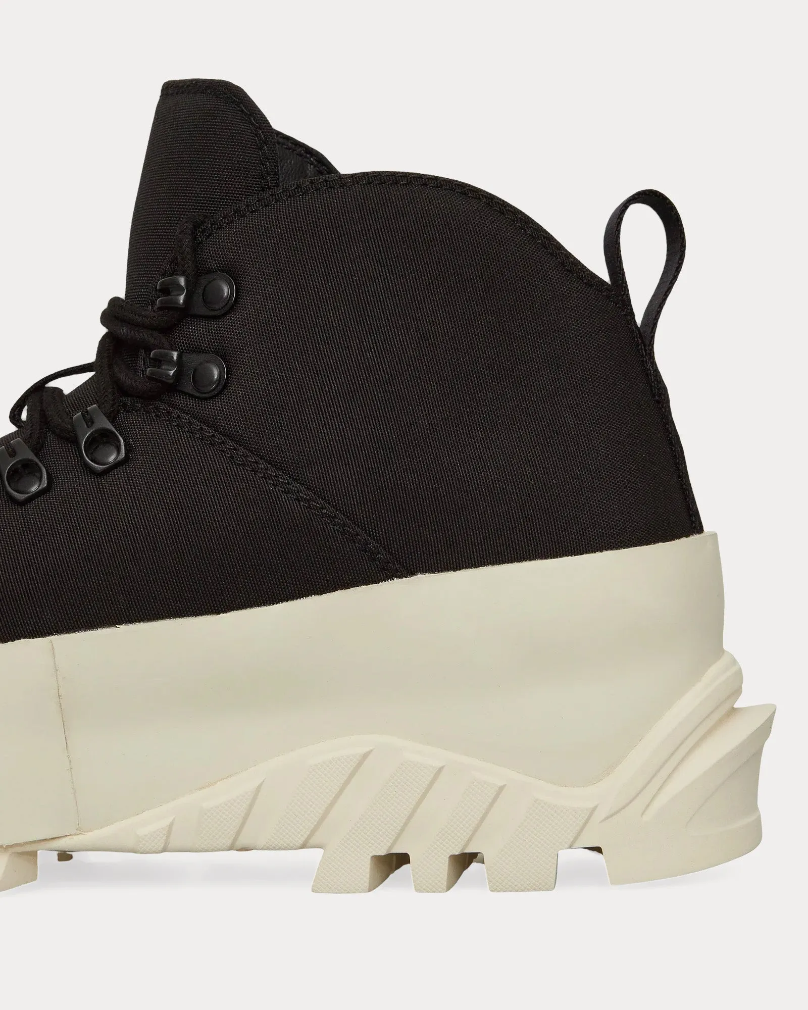 Cvo Black / Bone White Boots