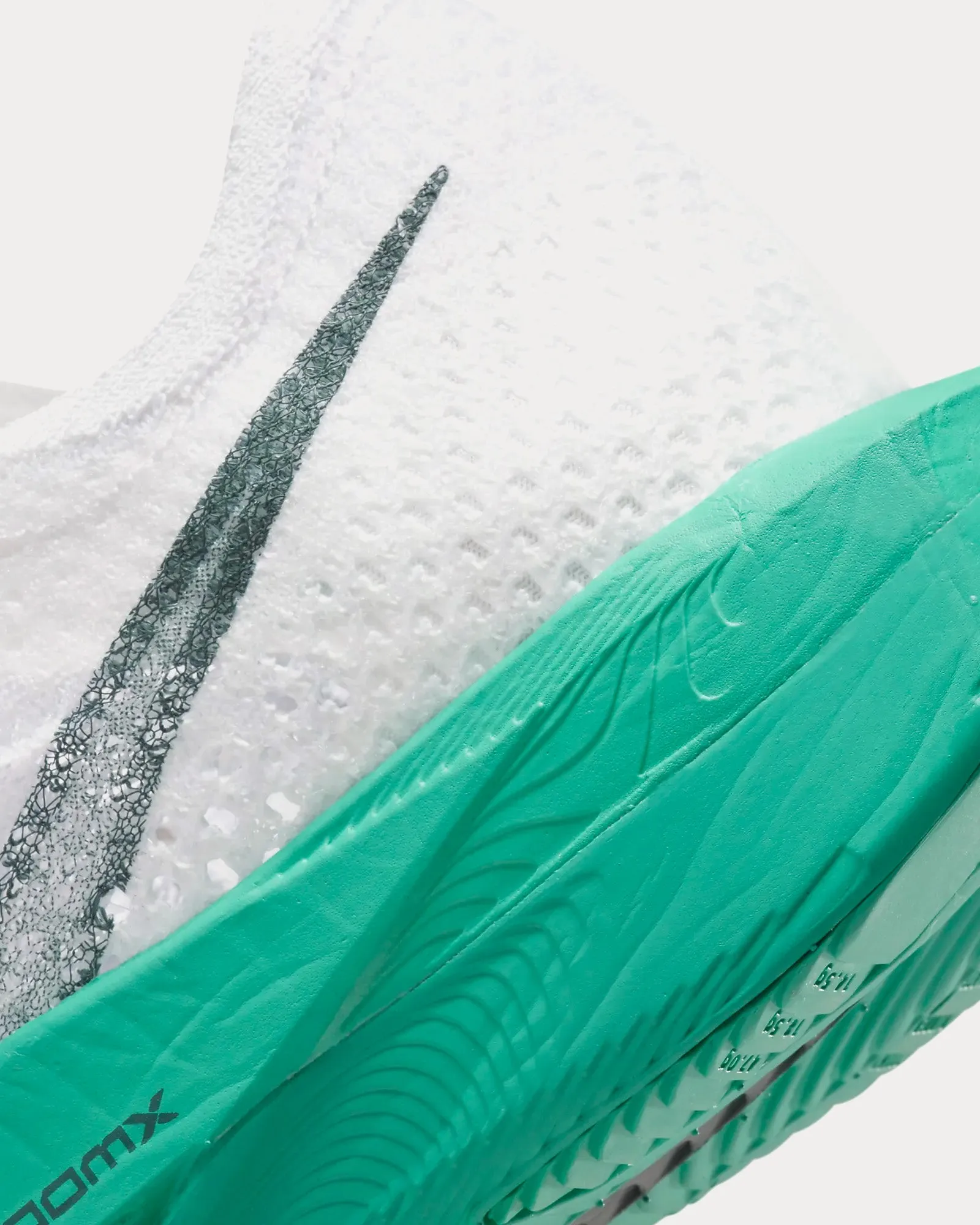 Vaporfly 3 White / Jade Ice / Clear Jade / Deep Jungle Running Shoes